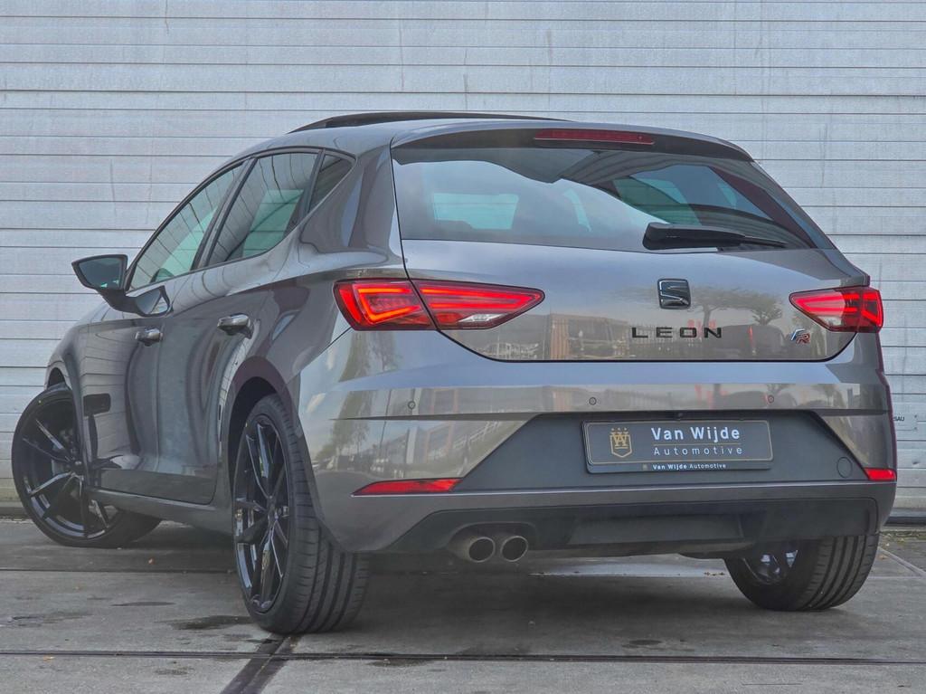 SEAT LEON 1.8 TSI FR|AUTOMAAT|PANO|CARPLAY|CRUISE, 1227 kg, Gebruikt, 4 cilinders, Leder en Stof