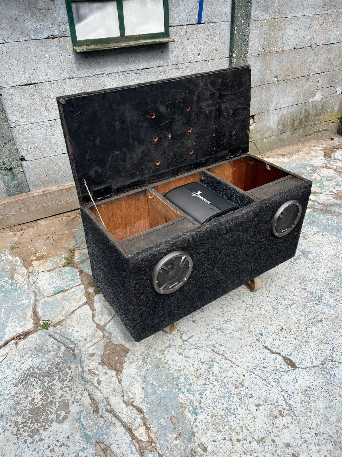 Daihatsu Feroza speaker,subwoofer en opbergkist, Auto-onderdelen, Ophalen