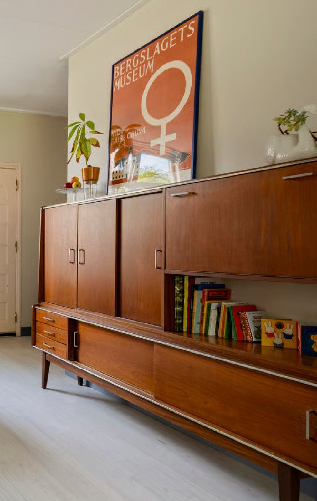 Vintage kast met legplanken, spiegel en verlichting, Ophalen, Gebruikt