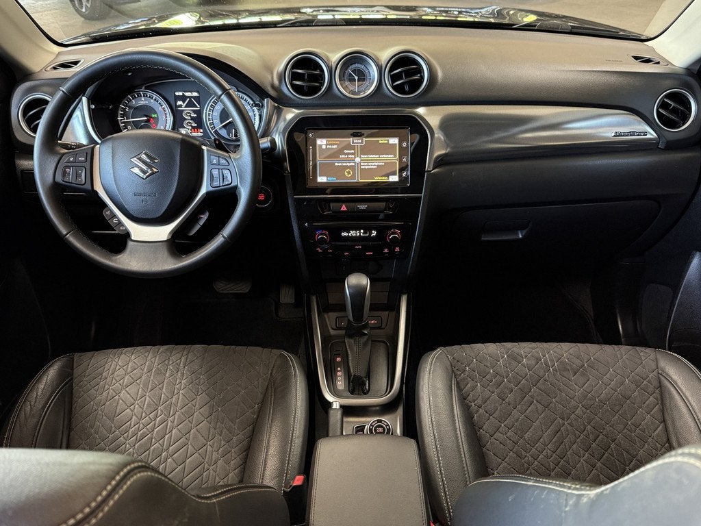 Suzuki Vitara 1.4 Boosterjet AllGrip Comfort | Trekhaak | Pa, Automaat, 1195 kg, Gebruikt, Zwart