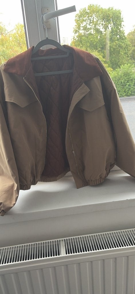 Bomber jacket, Ophalen, Zo goed als nieuw, Maat 38/40 (M), Meerkleurig