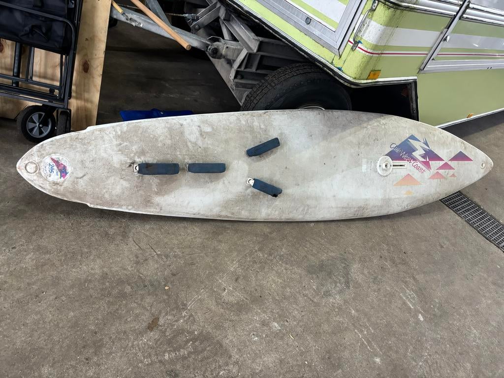 Surfplank met toebehoren - Doe een bod!, Watersport en Boten, Windsurfen, Gebruikt, Minder dan 250 cm, Ophalen of Verzenden, Met vin(nen)