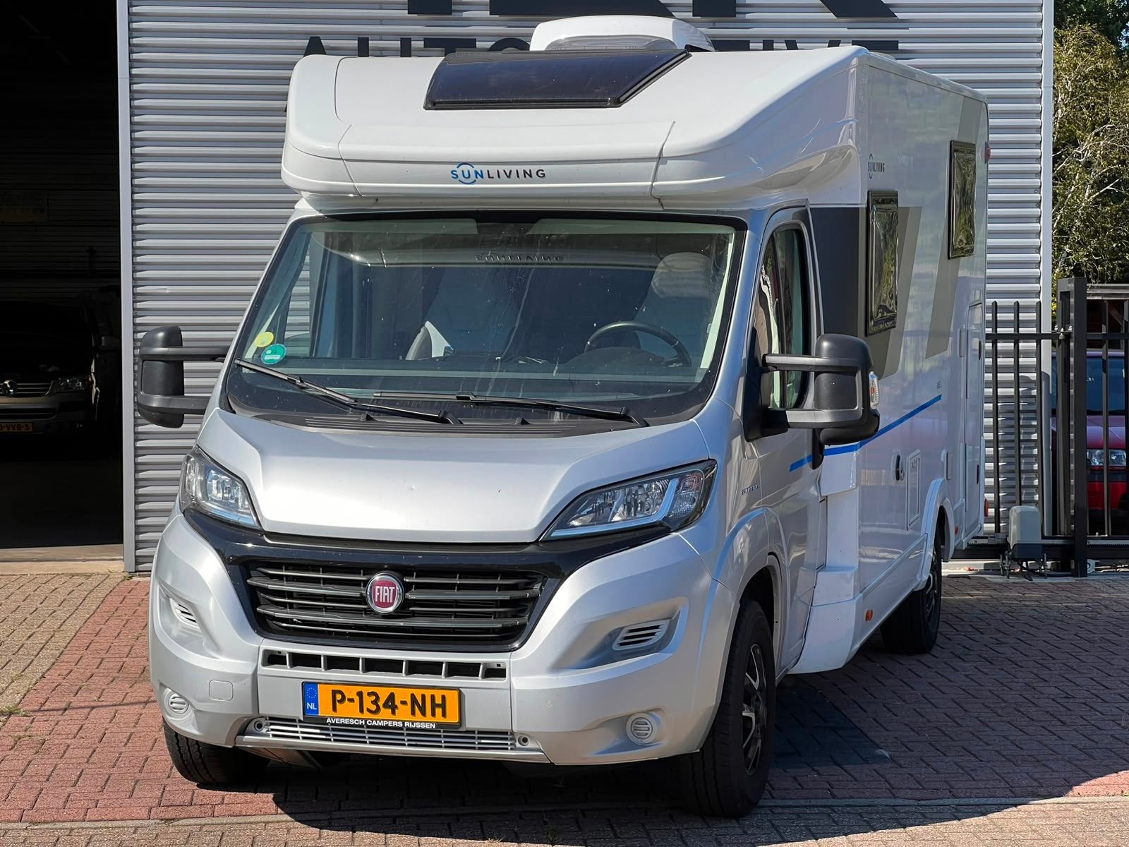 Caravans And Camping Sun