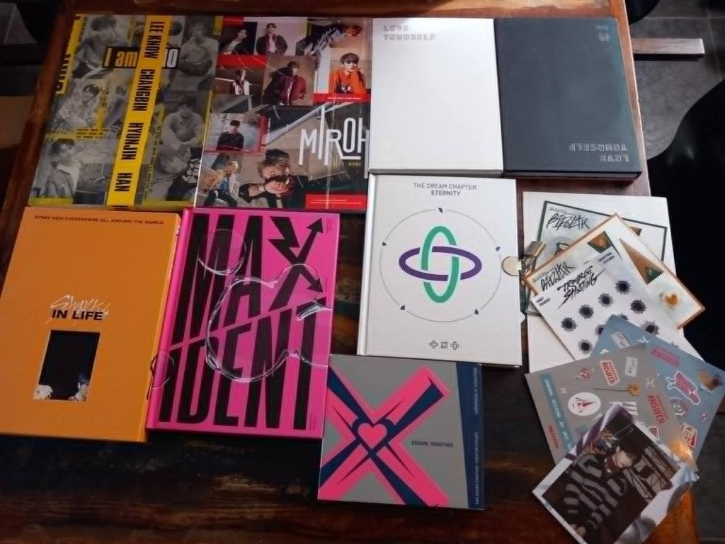 Set K-pop Albums Boybands, K-pop, Verzenden, Zo goed als nieuw, Extra's