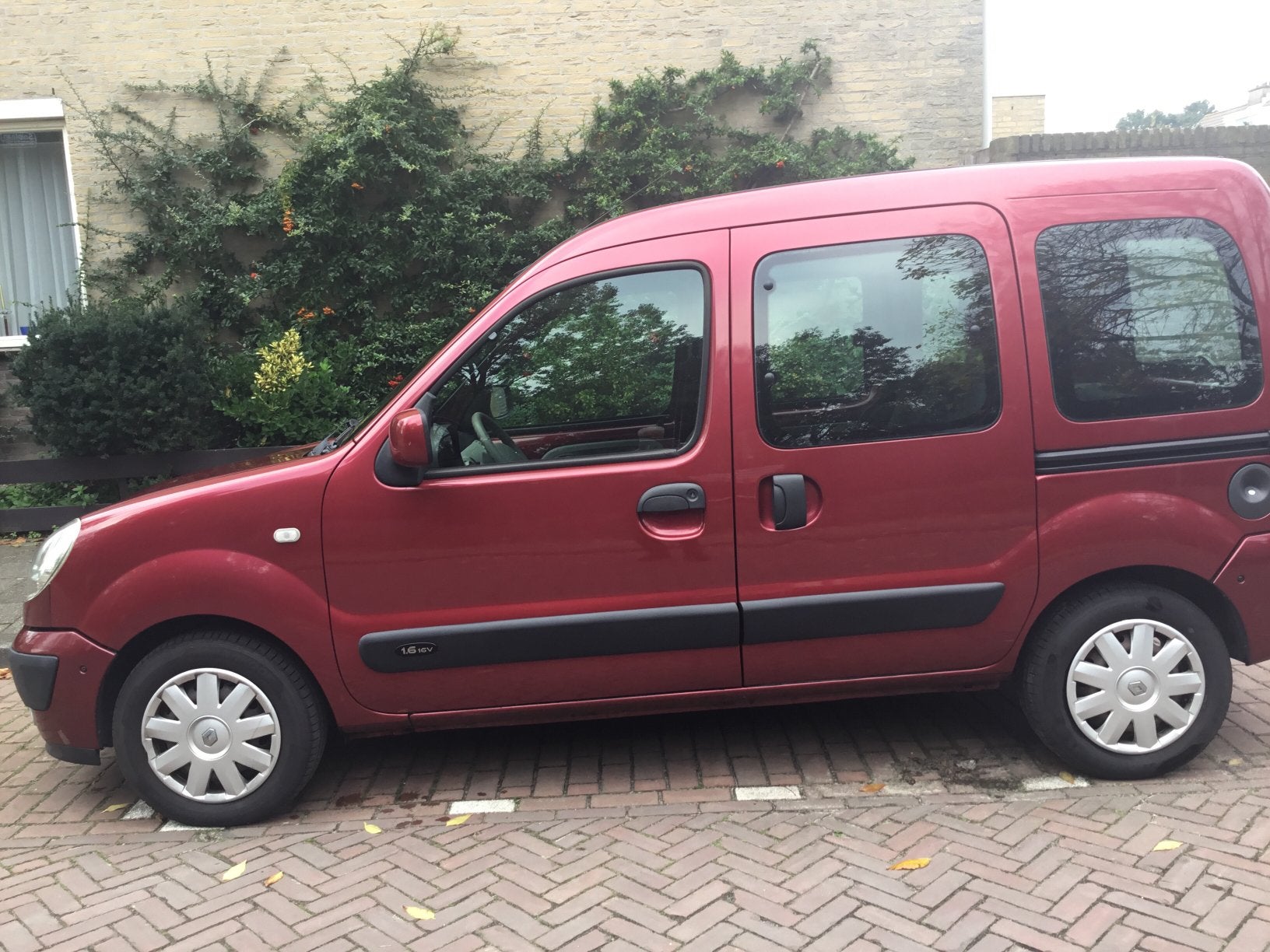 Renault Kangoo AUTOMAAT AIRCO KMSTAND 39.300 NAP Nieuwe APK, Auto's, Stof, Airbags, 1095 kg, 49 €/maand