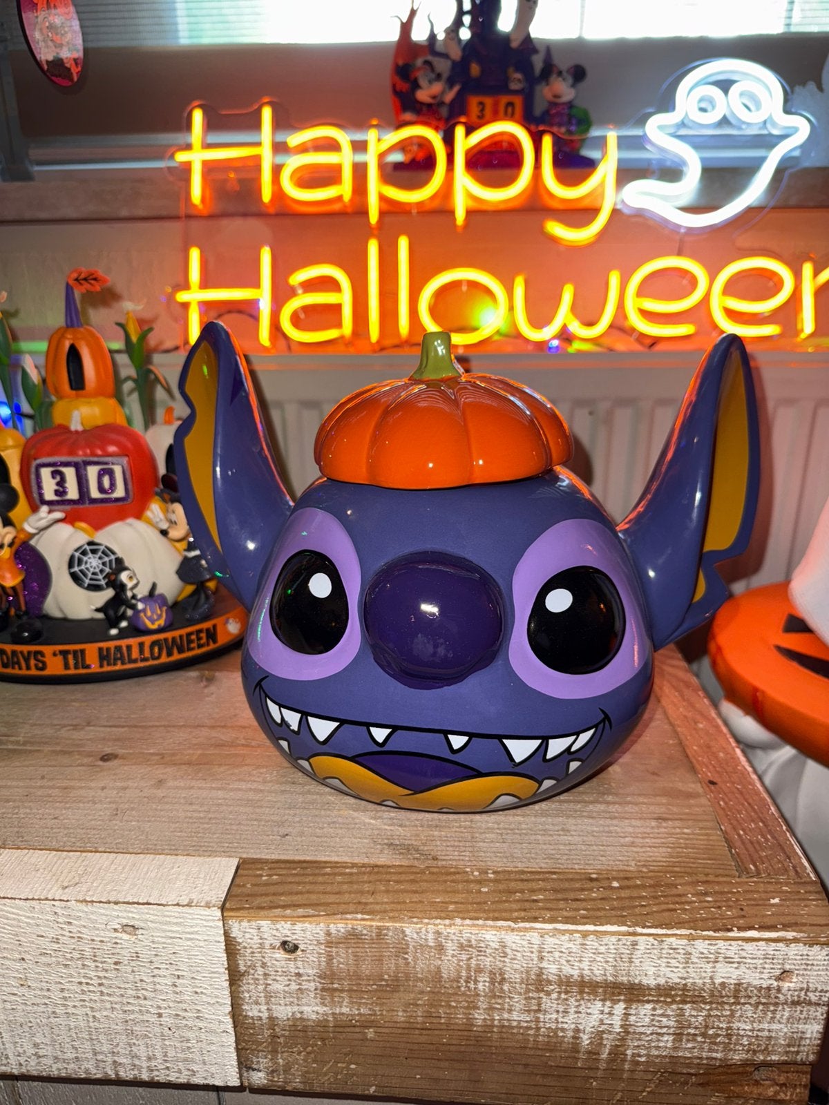 Disney Stitch Halloween cookie jar, Verzamelen, Ophalen of Verzenden, Overige figuren, Zo goed als nieuw, Beeldje of Figuurtje