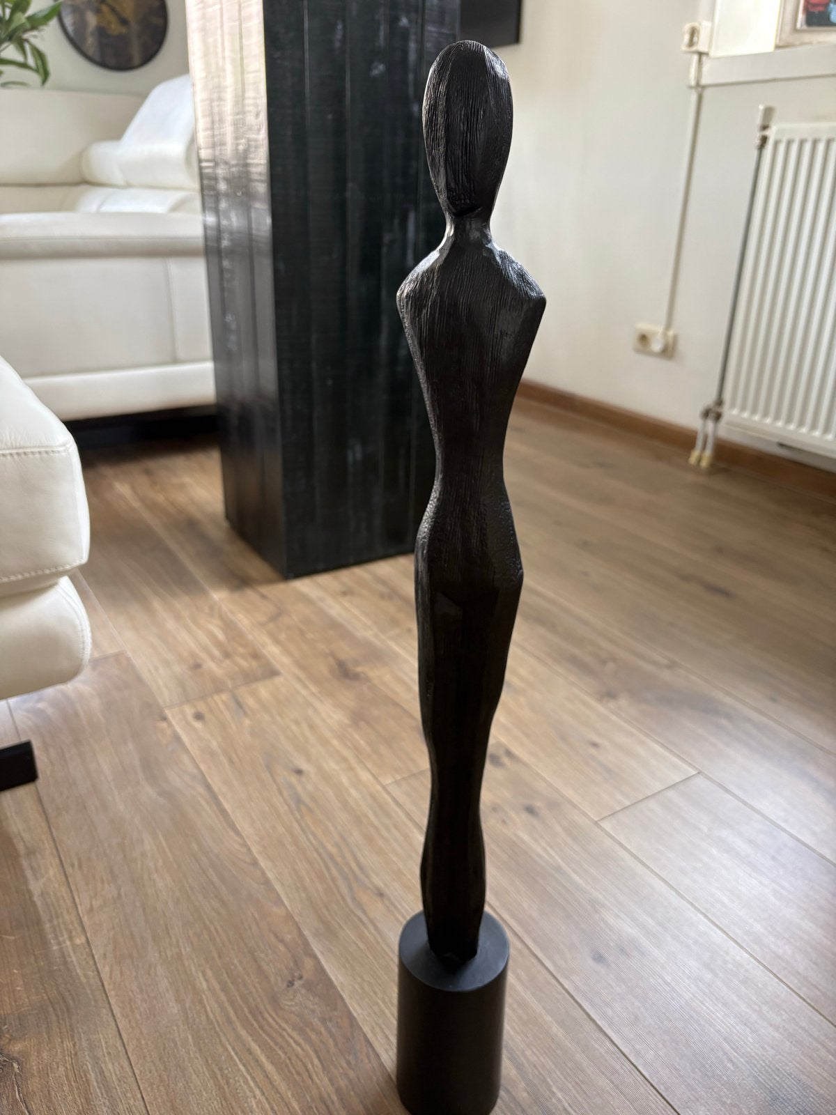 Abstract houten sculptuur - Donkerbruin, Antiek en Kunst, Ophalen, 50 - 100 cm, Handgemaakt, Beeld