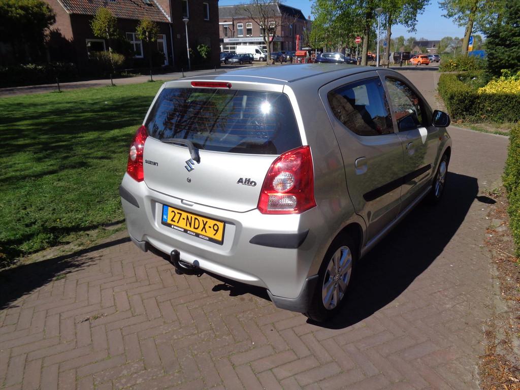 SUZUKI Alto 1.0 Exclusive, nw koppeling met garantie !, Voorwielaandrijving, Euro 5, Stof, Gebruikt