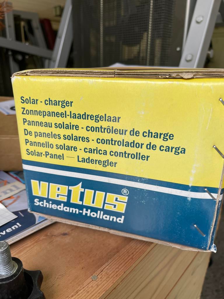 Vetus Solar laadregelaar 60A 12/24V - Nieuw in doos, Ophalen of Verzenden, Nieuw, Overige typen