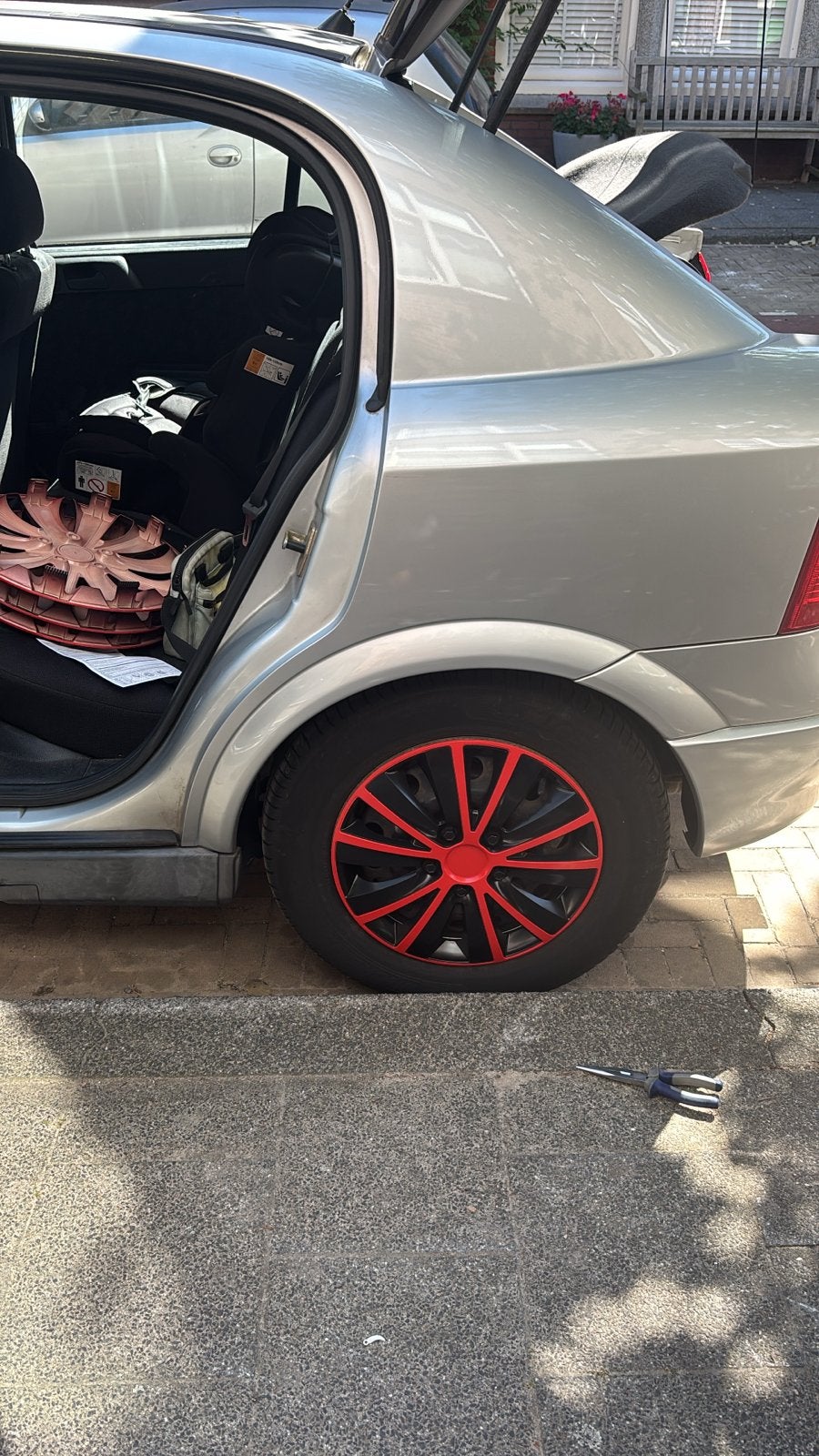 Wieldoppen 15 inch rood/zwart 4x, Ophalen, Zo goed als nieuw
