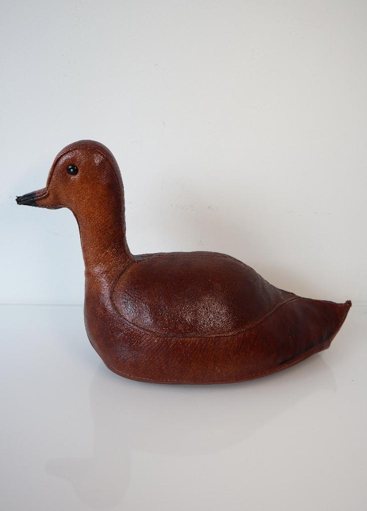 Vintage lederen eend, Dimitri Omersa, Antiek en Kunst, Antiek | Woonaccessoires, Ophalen of Verzenden