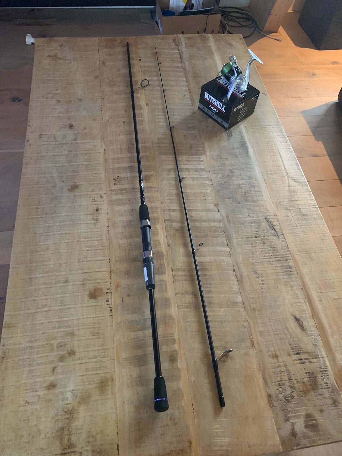 Nieuwe Okuma spinhengel + Mitchell molen, 2.40m & 10-30 gr, Watersport en Boten, Hengelsport | Roofvissen, Ophalen of Verzenden