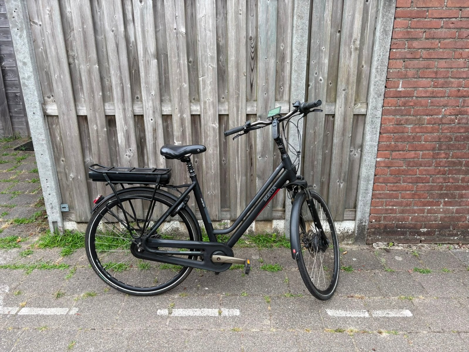 Stella Vicenza elektrische fiets - Voorwielmotor, 53cm frame, Fietsen en Brommers, 51 tot 55 cm, Ophalen, 30 tot 50 km per accu