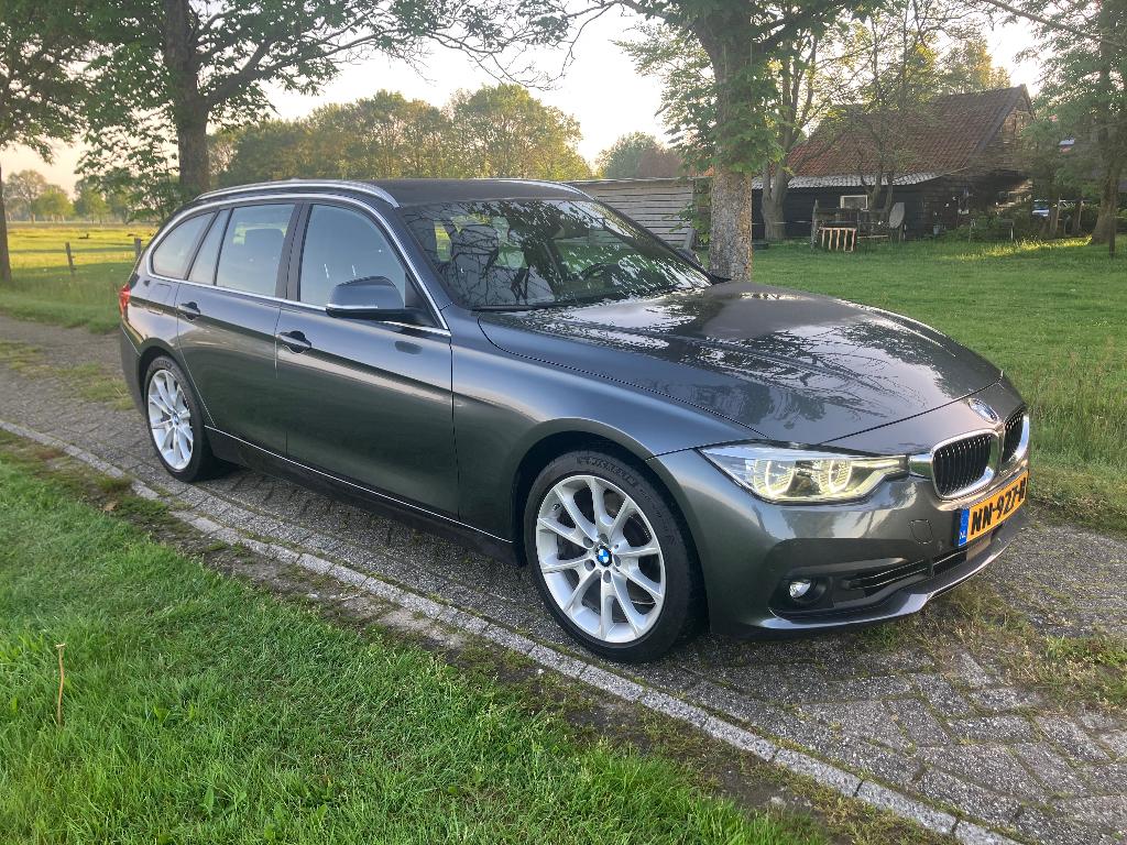BMW 325D F31 Touring High Exe Zeer netjes en vol opties!, Auto's, Automaat, Euro 6, 4 cilinders, 1535 kg