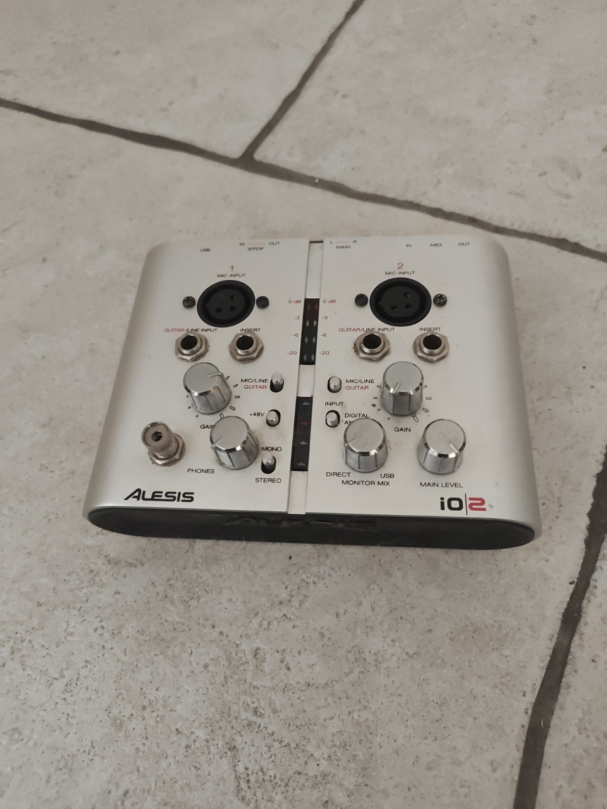 Alesis iO2 USB Audio Interface, Ophalen of Verzenden, Gebruikt, Minder dan 5 kanalen, Microfooningang