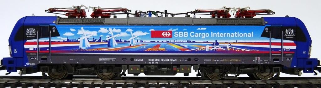Märklin 36160 MFX-SOUND Vectron ROTTERDAM, Hobby en Vrije tijd, Modeltreinen | H0, Nieuw, Locomotief, Wisselstroom, Märklin, Ophalen of Verzenden