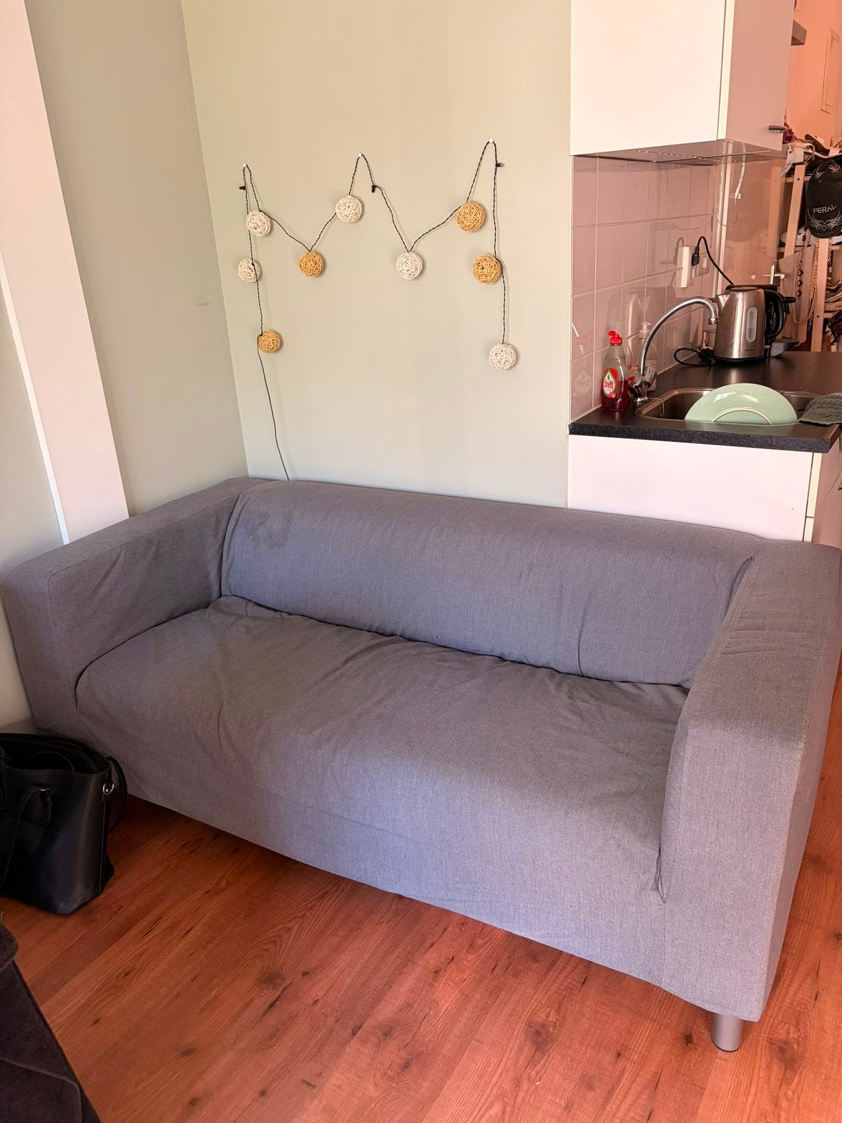 Bank KLIPPAN Ikea Antraciet, Huis en Inrichting, Ophalen, 150 tot 200 cm, Tweepersoons, 75 tot 100 cm