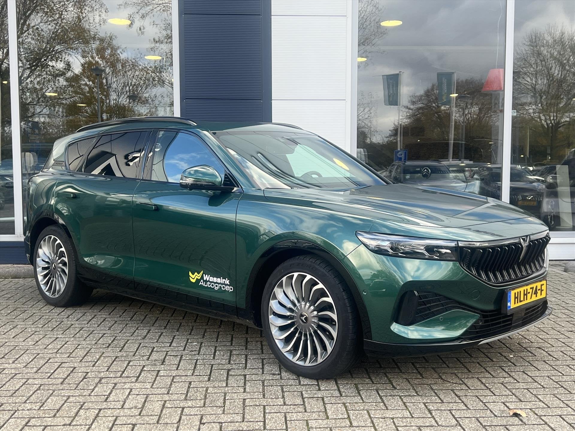 Voyah Free 360kWh 490pk Aut Business Edition 4WD | Navigatie, Auto's, Automaat, Stof, Gebruikt, Zwart