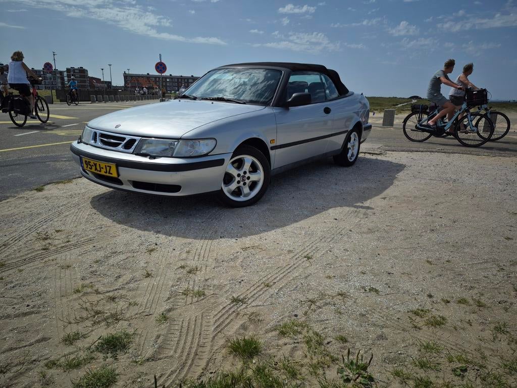 Saab 9.3 cabriolet in zeer goede toestand, Voorwielaandrijving, Startonderbreker, 4 cilinders, Cabriolet