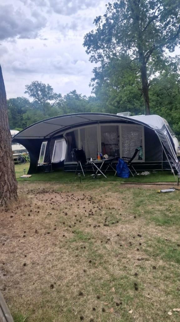 Burstner Averso 465, mover, Dorema onyx 270 m13 2025, Caravans en Kamperen, Serviceluik, Rondzit, Particulier, Bürstner
