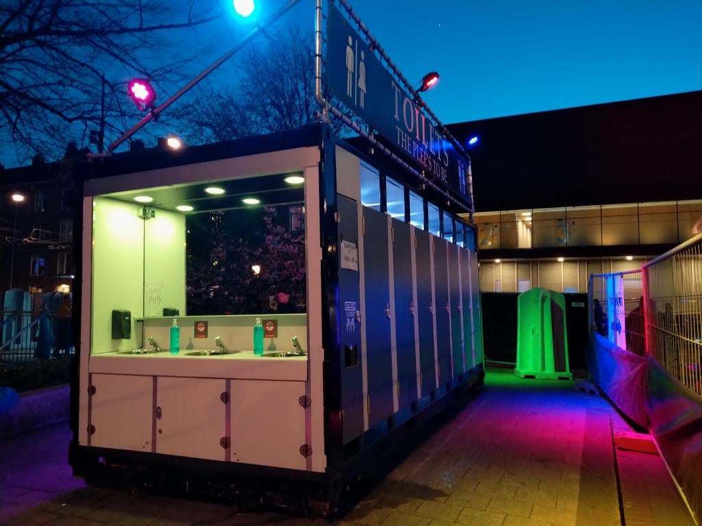 Toiletwagen 14 klepper toilet wagen wc wagen, Hobby en Vrije tijd, Feestartikelen, Ophalen, Overige
