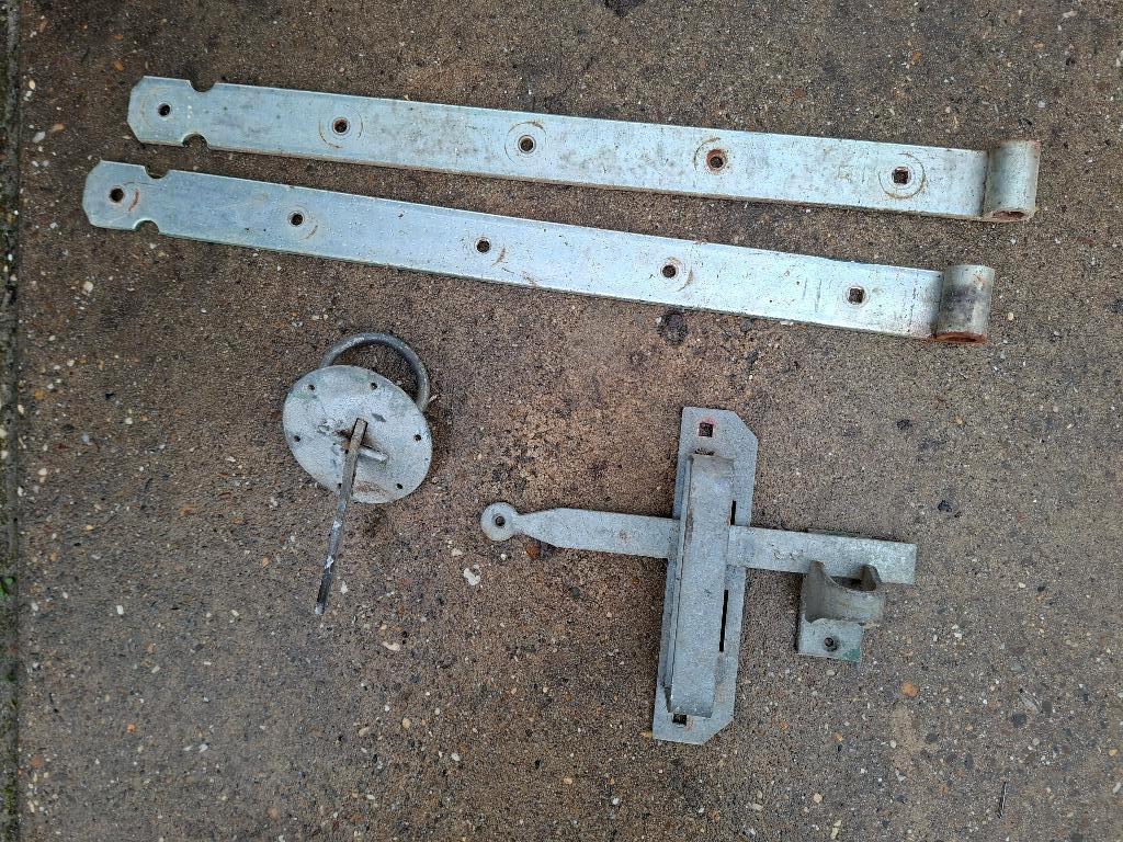 Hang- en sluitwerk deuren/staldeuren, Doe-het-zelf en Verbouw, Ophalen, Gebruikt