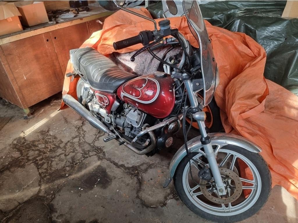 Moto Guzzi V50C uit 1983 , schuurvondst, opknapper, 2 cilinders, Moto Guzzi, Bedrijf, Toermotor