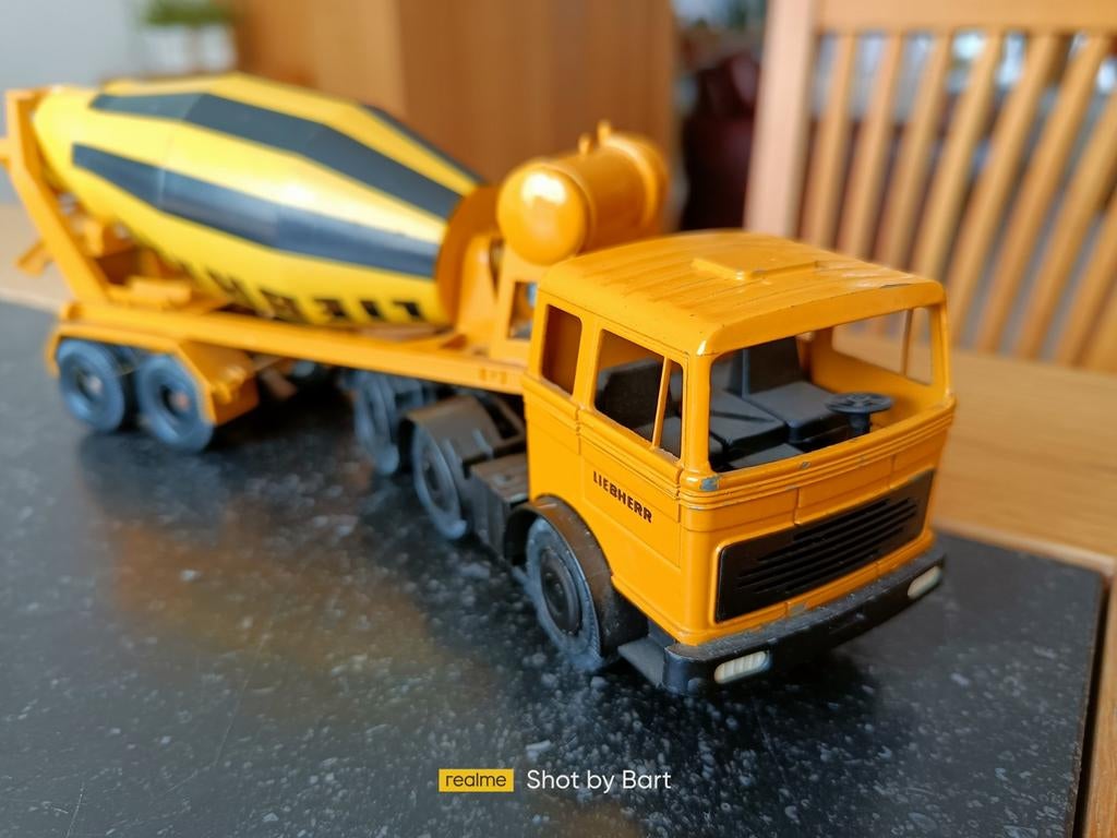 MERCEDES BENZ LP LIEBHERR TRAILER MIXER GESHA CONRAD, Ophalen of Verzenden, Zo goed als nieuw, Bus of Vrachtwagen, Conrad