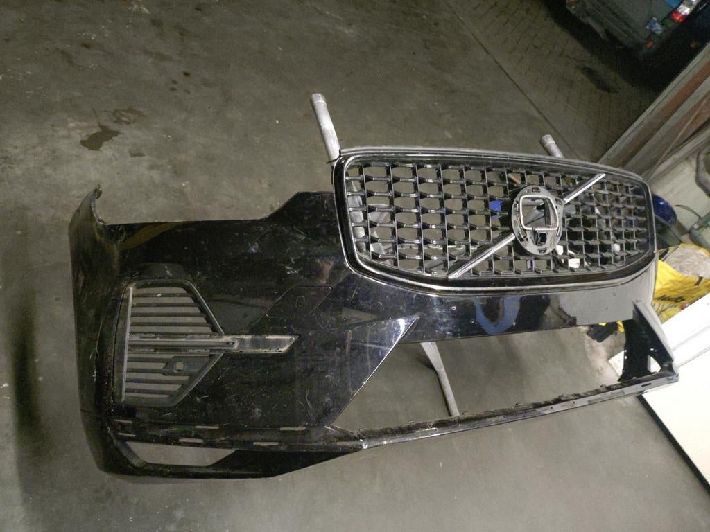 Volvo xc60 voorbumper 32234928, Auto-onderdelen, Ophalen of Verzenden, Volvo, Bumper