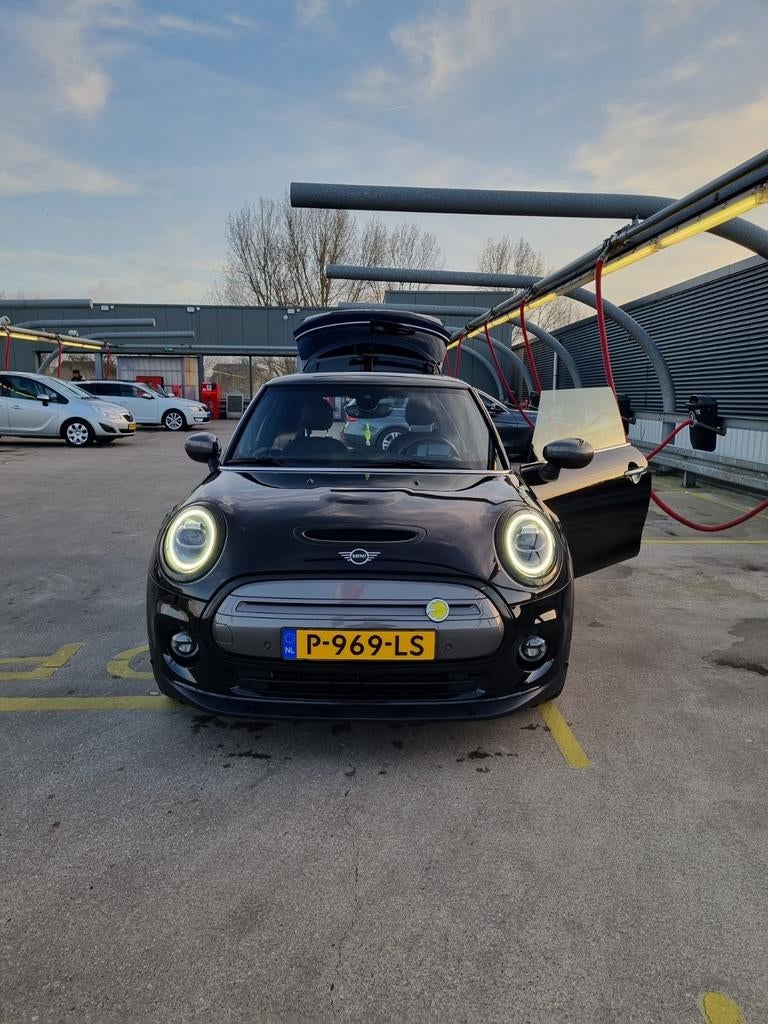 Mini Cooper SE Electric 184pk Aut 2020 lease overname, 4 stoelen, Zwart, Leder, Elektrisch