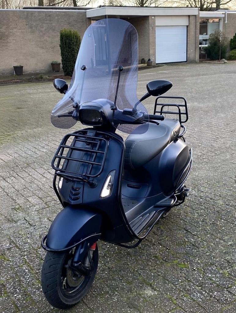 Vespa Sprint 2017 Midnight Blue Full Option, Ophalen, Gebruikt, Vespa S, Benzine