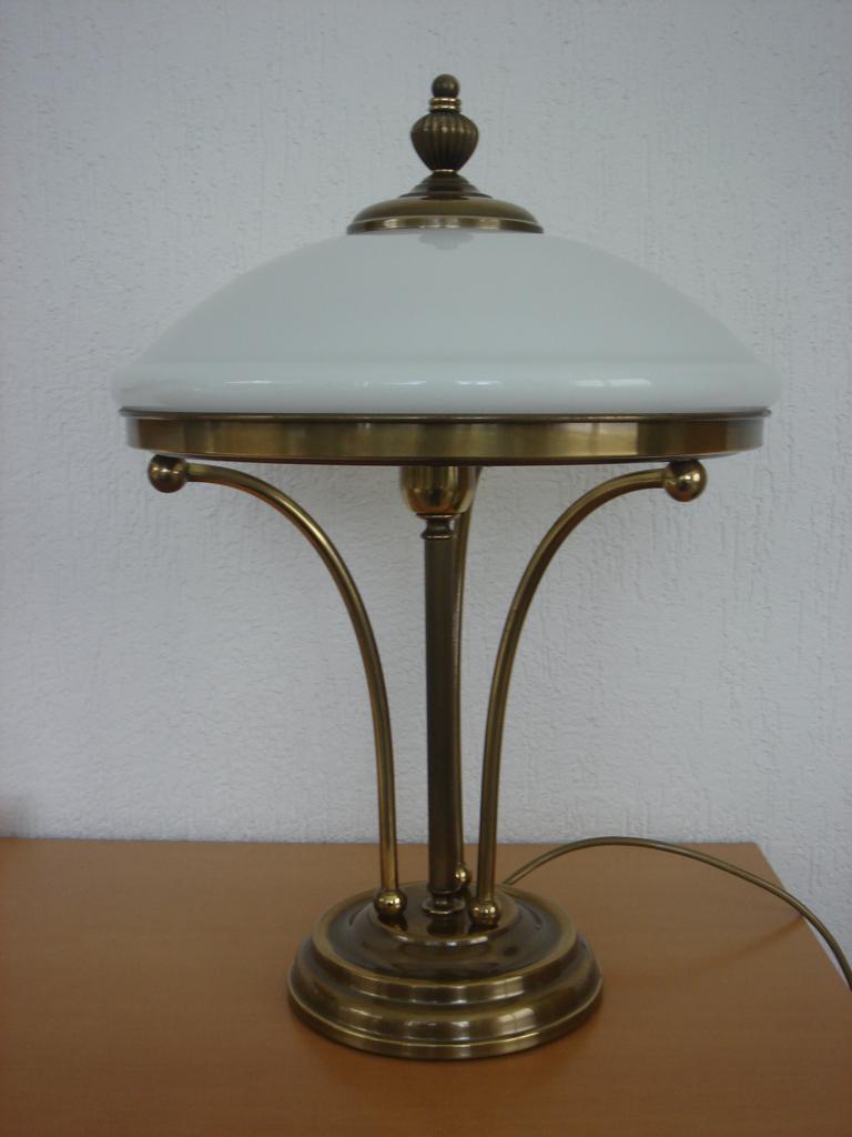 Mooie schemerlamp met opaal glazen kap, Ophalen of Verzenden, Gebruikt, Glas, 50 tot 75 cm