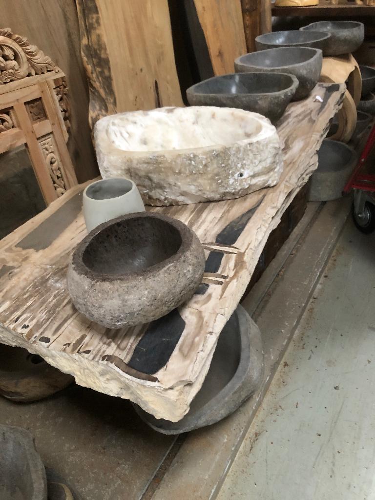 Versteend hout waskommen wasbakken wastafels riverstone sale, Ophalen, Minder dan 50 cm, Nieuw, Minder dan 25 cm