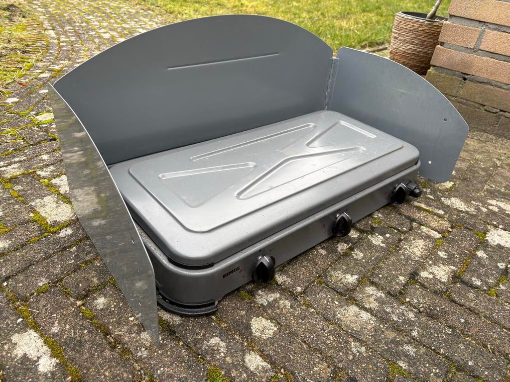 Gimeg gastoestel met windscherm - Campingklaar!, Caravans en Kamperen, Kampeeraccessoires, Ophalen, Gebruikt