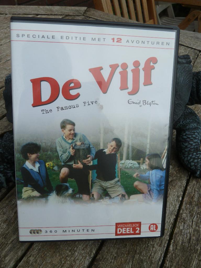 De vijf verzamelbox met 12 avonturen dvd, Cd's en Dvd's, Alle leeftijden, Ophalen of Verzenden, Zo goed als nieuw