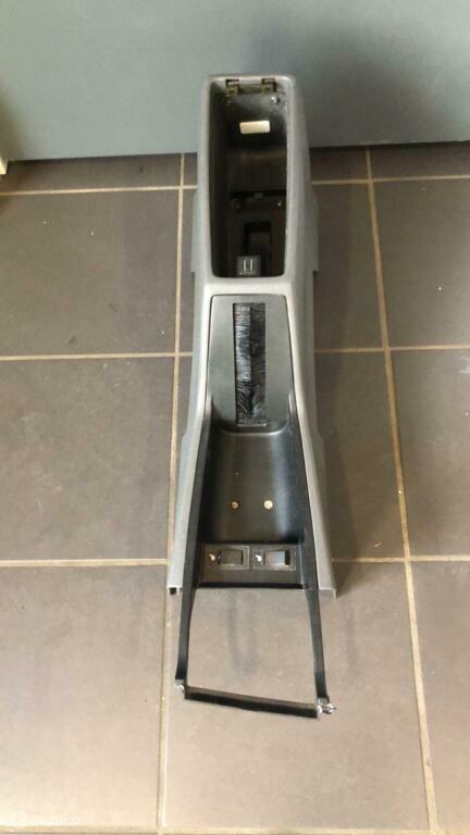 Middenconsole origineel grijs Volvo 940 ('90-'98) 3519182, Gebruikt, Ophalen of Verzenden, Volvo, Volvo
