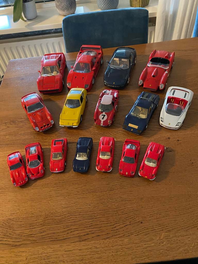 16 Ferrari Modelauto's - Formule 1 Fan, Hobby en Vrije tijd, Modelauto's | 1:18, Nieuw, Auto, Ophalen of Verzenden