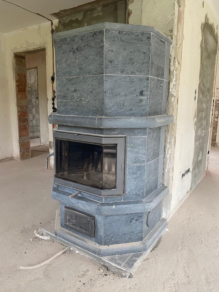 speksteenkachel Nunnauuni - Tulikivi 1800 Kg, Huis en Inrichting, Gebruikt, Houtkachel, Ophalen of Verzenden, Vrijstaand