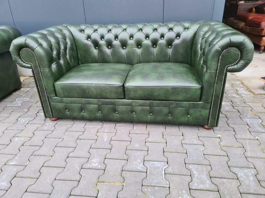 Prachtige nieuwe Chesterfield bank groen + GRATIS BEZORGING