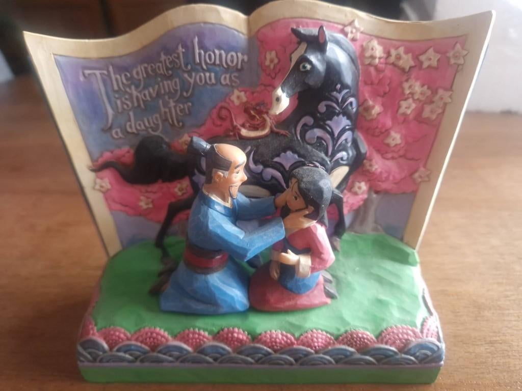 Disney traditions Mulan Storybook, Verzamelen, Disney, Ophalen of Verzenden, Zo goed als nieuw, Beeldje of Figuurtje