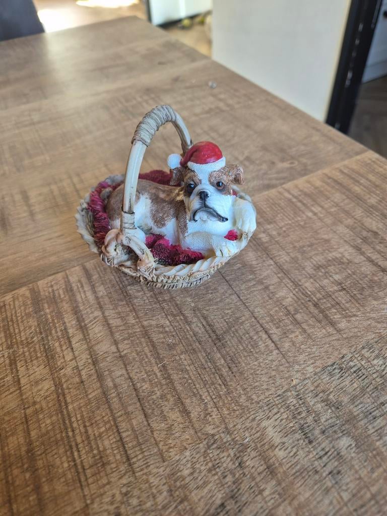 Kerst Bulldog in Mandje - Schattig!, Ophalen of Verzenden