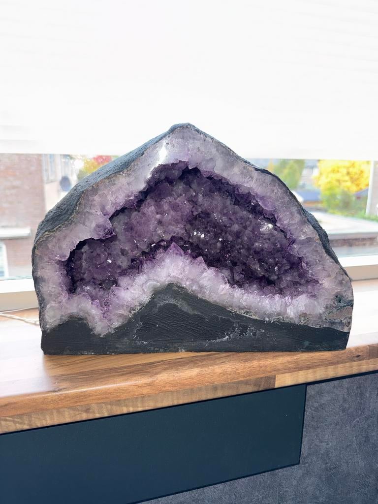 Prachtige Amethist Geode, Verzamelen, Mineralen en Fossielen, Ophalen of Verzenden, Mineraal