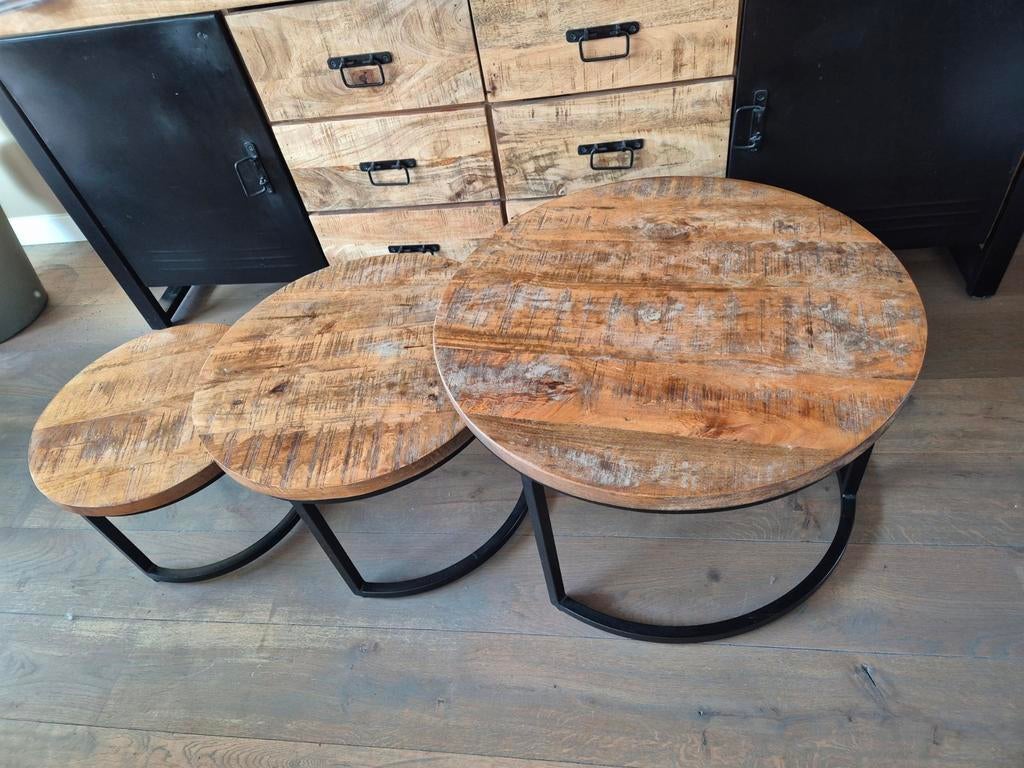 Salontafel set 3 mango houten tafels zwart onderstel, Ophalen, Minder dan 45 cm, Minder dan 55 cm, Rond