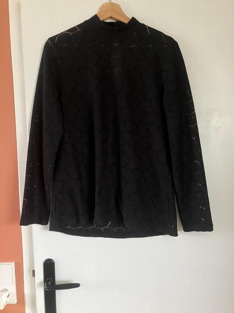 Zwart lange mouwen shirt open gehaakt bladeren L, Kleding | Dames, Ophalen of Verzenden, Zo goed als nieuw, Zwart