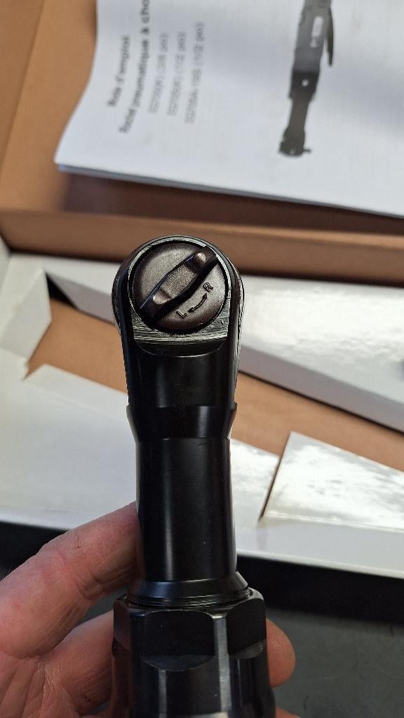 Chicago Pneumatic EG700 Haakse slagmoersleutel op lucht.