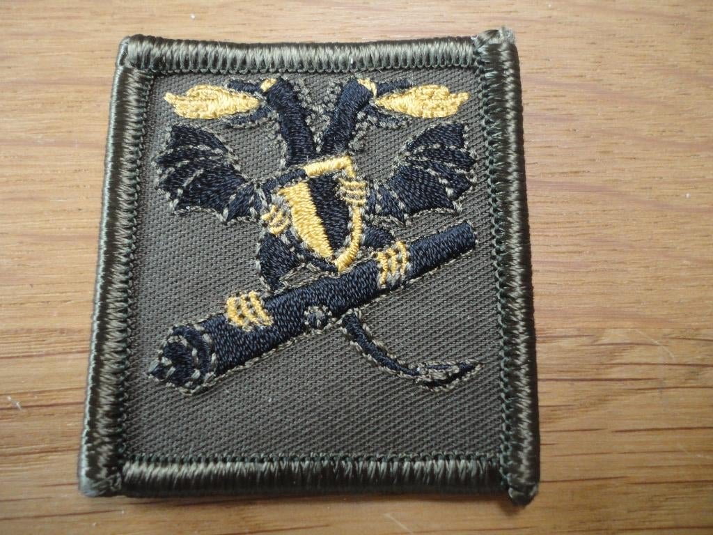 borstembleem 5x5 vustco, Ophalen of Verzenden, Landmacht, Nederland, Embleem of Badge