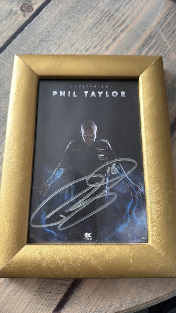Foto in lijst gesigneerd phil taylor, Ophalen of Verzenden, Zo goed als nieuw