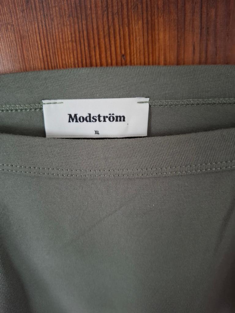 Een nieuwe top van Modström XL, Kleding | Dames, Tops, Verzenden, Maat 42/44 (L), Nieuw, Korte mouw
