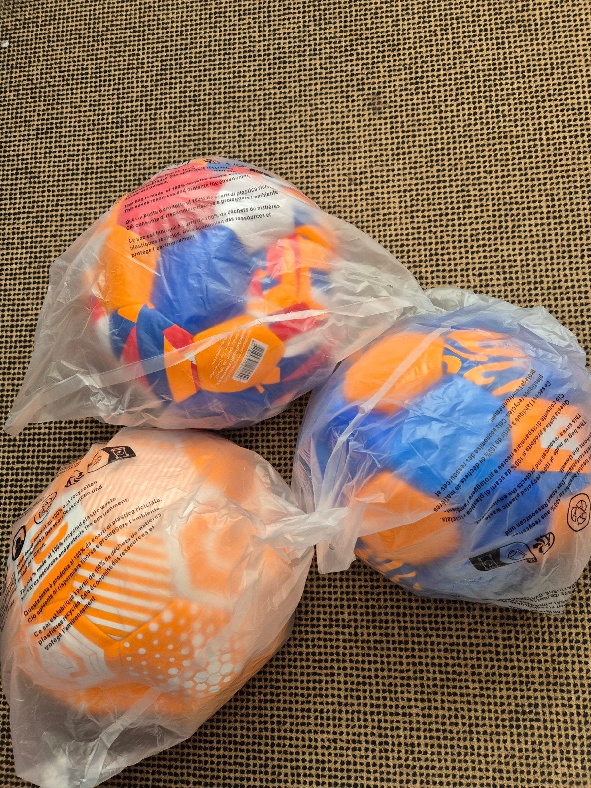3 Nieuwe Oranje/Blauwe Voetballen - Maat 5, Maat XL, Ophalen of Verzenden, Nieuw, Bal