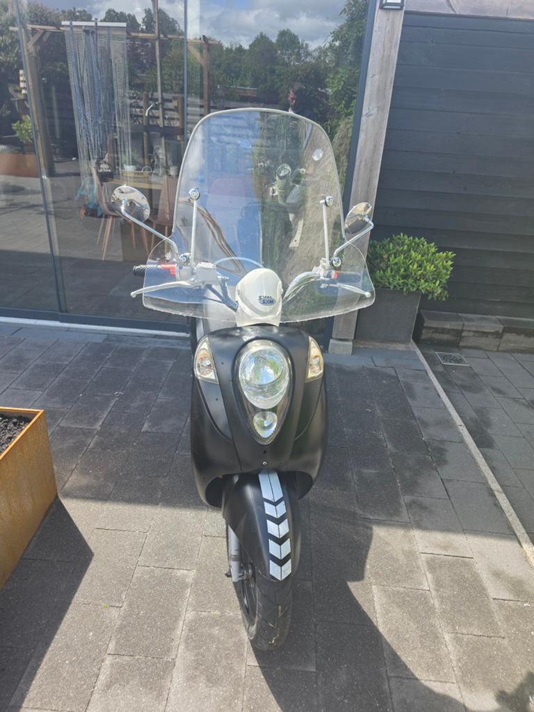 Sym mio Scooter - Mat Zwart met Windscherm, Ophalen of Verzenden
